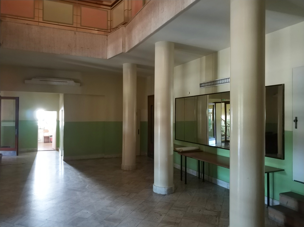 007-rekonstrukcia-priestorov-dk-javorina-stara-tura-pavlech-architekti-foyer